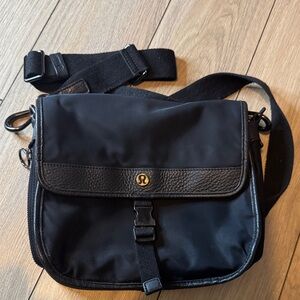 lululemon athletica Black Nylon  Messenger Bag with Leather Trim